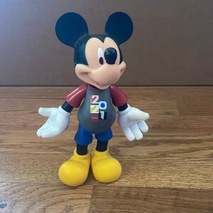 Mickey 2021 Disney parks